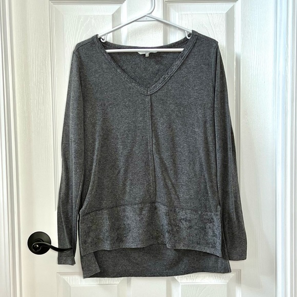 ⭐️ BKE Gray Pullover Sweatshirt Size XS - Picture 4 of 10